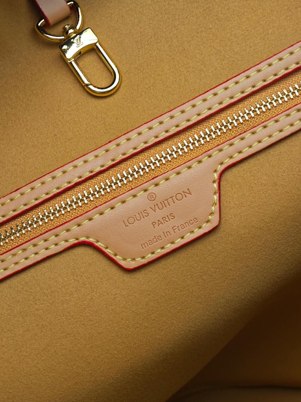 NWT - Louis Vuitton Authentic Bags - Picture 7 of 9